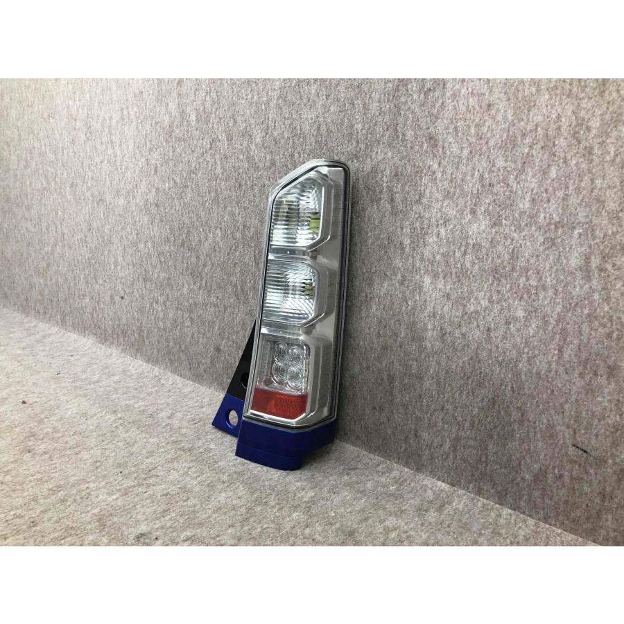 JF1 NBOX 右テールランプ ICHIKOH D105＊2977 美品 磨き済み ホンダ N-BOX JF1 JF2 右 テールランプ LED ICHIKOH