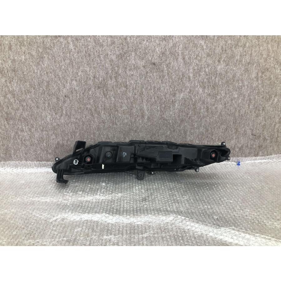 磨き済み デリカ D5 CV1W 後期 純正 ポジションランプ 右 KOITO 212