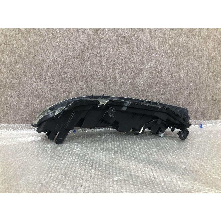 磨き済み デリカ D5 CV1W 後期 純正 ポジションランプ 右 KOITO 212