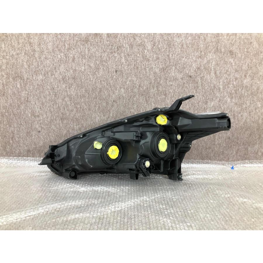 磨き済み トヨタ シエンタ NSP170 ハロゲン ヘッドライト 右 KOITO 52