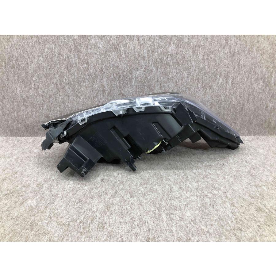 30アルファード ヘッドライト左　後期　3眼　刻印ハ　コイト　58-91 即決 3眼 ハ アルファード 30 後期 / LED トヨタ 純正 左 ヘッドライト