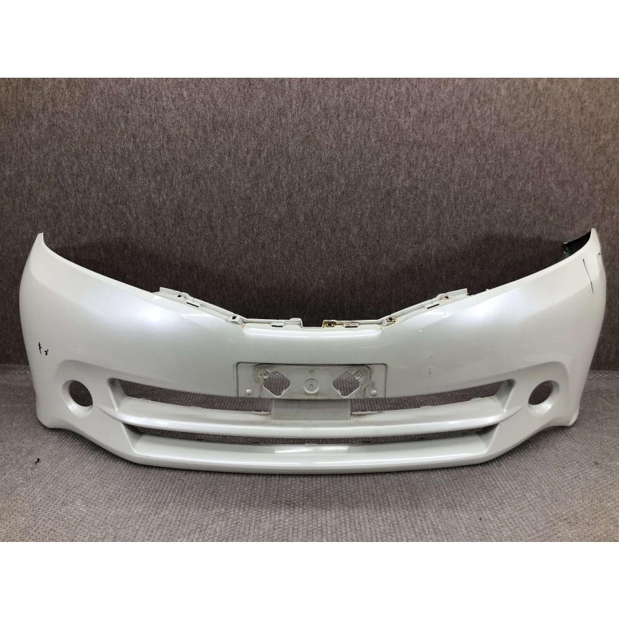 トヨタ ウィッシュ ZGE20 ZGE25 フロントバンパー 52119-68110 前期