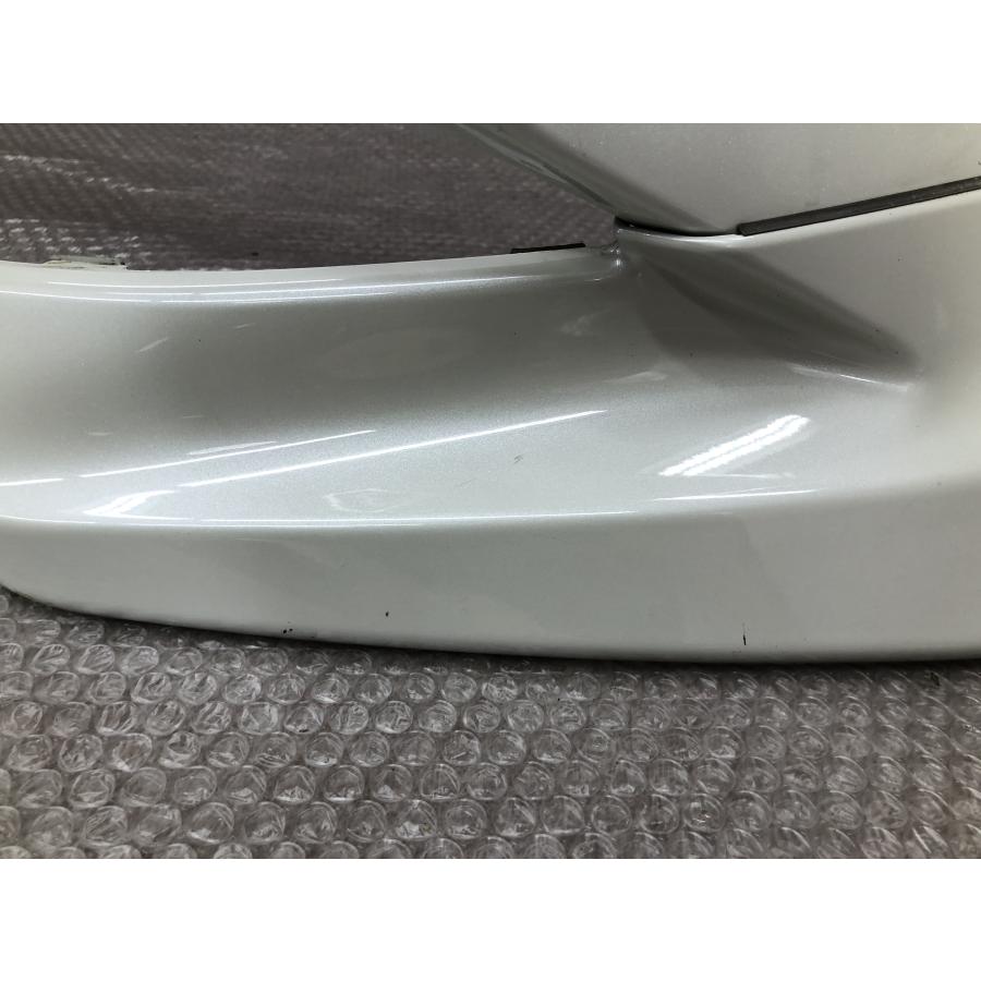 トヨタ プリウス 50系 ZVW50/ZVW51/ZVW55 純正 フロントバンパー 52119