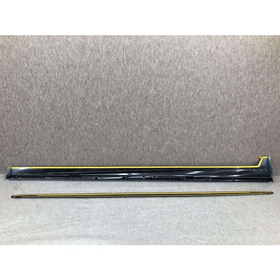 未使用品 TRD トヨタ 前期 AXVH70 カムリ 右 サイドスカート MS344 