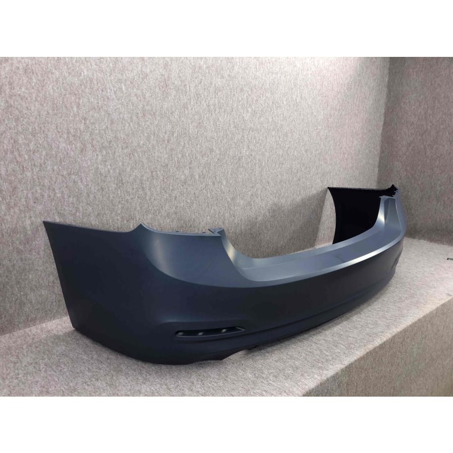 未使用品 BMW 3シリーズ F30 純正 リアバンパー 158 577 11 : 拓海商事