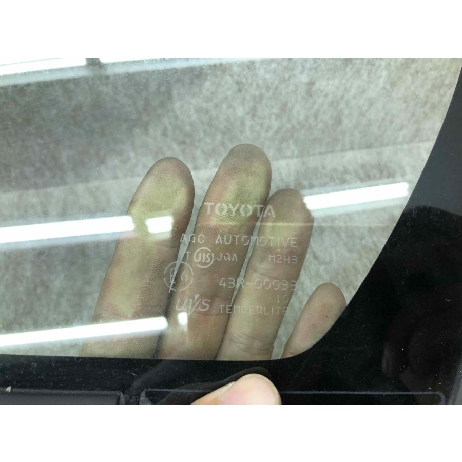 ウィッシュ ZGE20W 左 フロントコーナーガラス サイドガラス クォータ