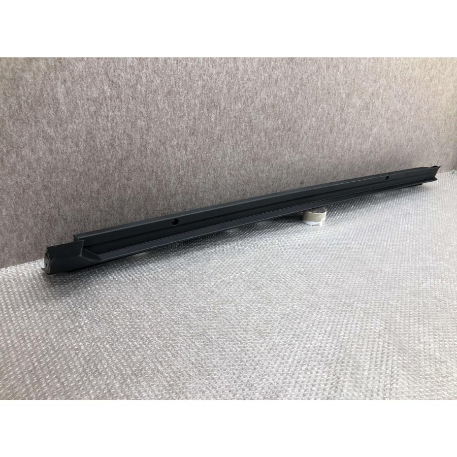 未使用品 トヨタ 純正 MXPB10 MXPB15 MXPJ10 MXPJ15 ヤリスクロス サイドステップ サイドスカート 左 75852 ...