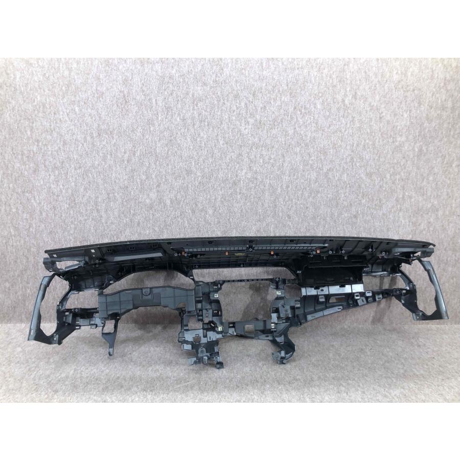 トヨタ 純正 カムリ AXVH70 インストルメントパネル 55401-33911-C1