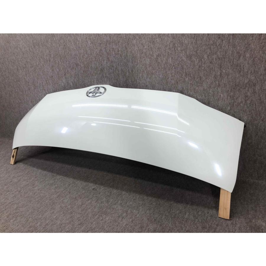 新車外し】200系ハイエース標準車用純正ボンネット 宅配不可