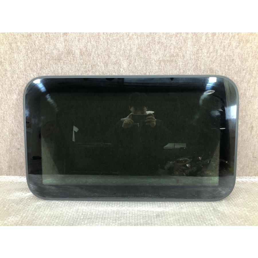 メルセデスベンツ MB W204 サンルーフガラス メルセデス・ベンツ・サンルーフ・ガラスルーフの中古車を探す(111