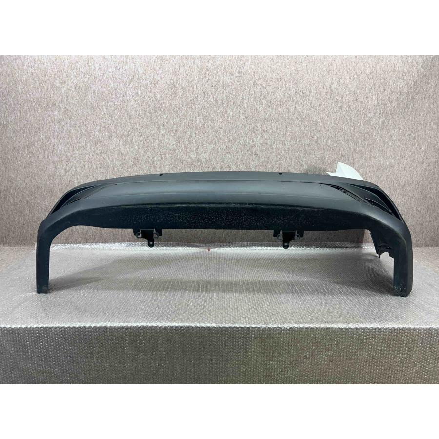トヨタ カローラクロス ZVG11/ZVG13/ZVG15/ZVG16/ZSG10 純正 リア