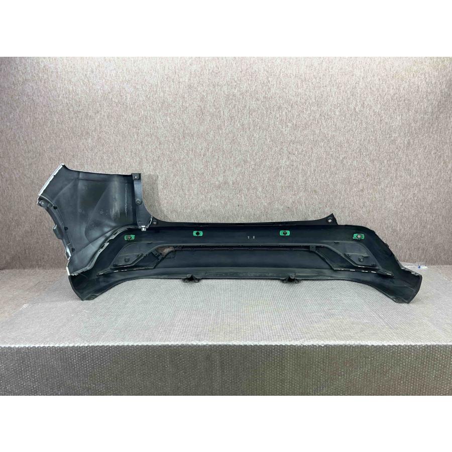 トヨタ カローラクロス ZVG11/ZVG13/ZVG15/ZVG16/ZSG10 純正 リア