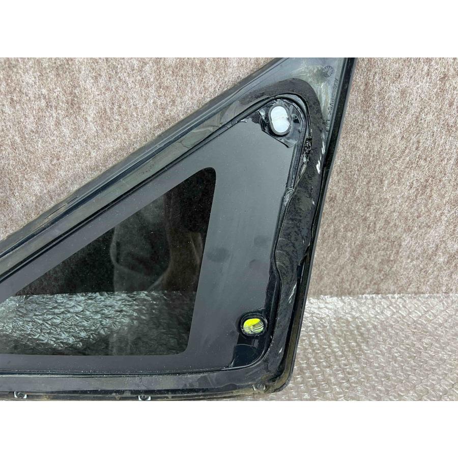 トヨタ ハリアー 60系 ZSU60W 純正 左 クォーターガラス M2L3 43R