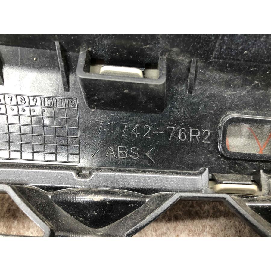 クロスビー MN71S 後期 純正 フロントグリル ラジエーターグリル 71741