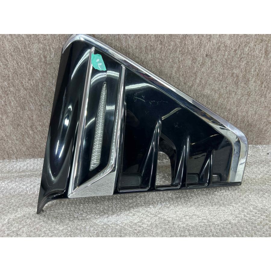 ヴォクシー ZS ZRR80W 後期 純正 フォグカバー 右 フロントバンパー