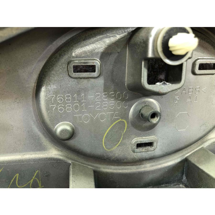 エスクァイア/ハイブリッド ZRR80G/ZRR85G ZWR80G 前期 リアゲート