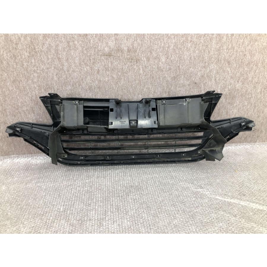 ホンダ HONDA フリード GB5 GB6 純正 フロントグリル フリード GB5/6/7/8 後期：純正 フロントグリル/カラードタイプ(ボディ