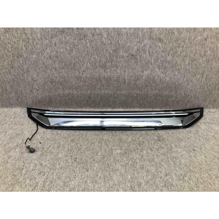 MZRA90WヴォクシーモデリスタシグネチャーイルミグリルMSD12-28001 トヨタ ヴォクシー 90系 MZRA90W/MARA95W/ZWR90W/ZWR95W モデリスタ