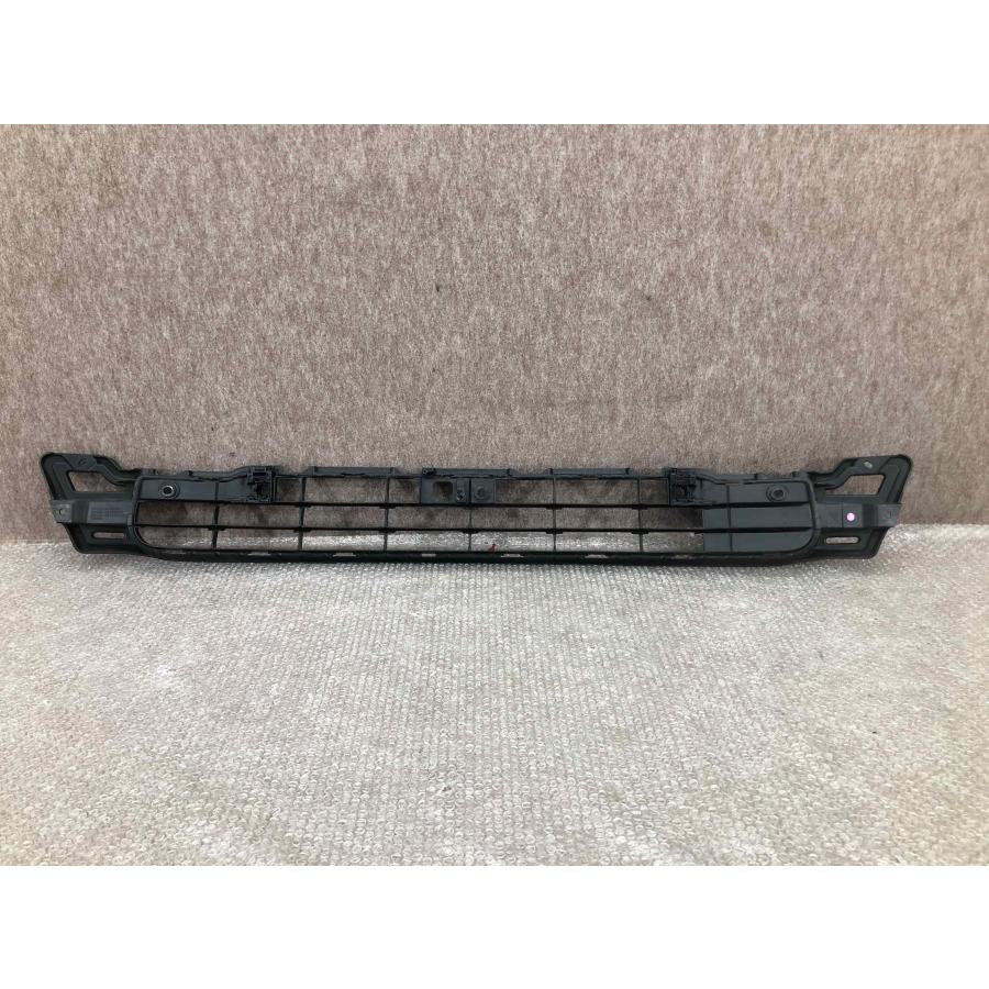 新品　訳あり　ハイエース　6型　素地　　　　　　フロントバンパー　DX 200系 6型 ハイエース後期6型 標準 純正フロントバンパーロアグリル