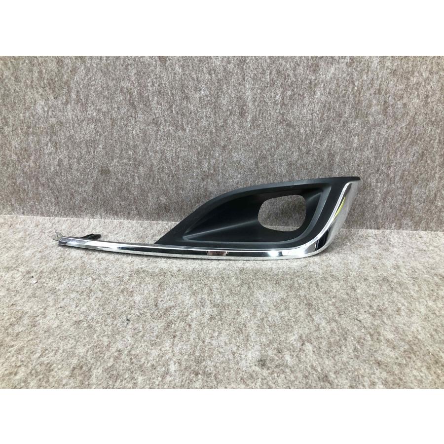 トヨタ エスクァイア ZRR80 ZWR80 左フォグカバー 52040-28150 : 拓海