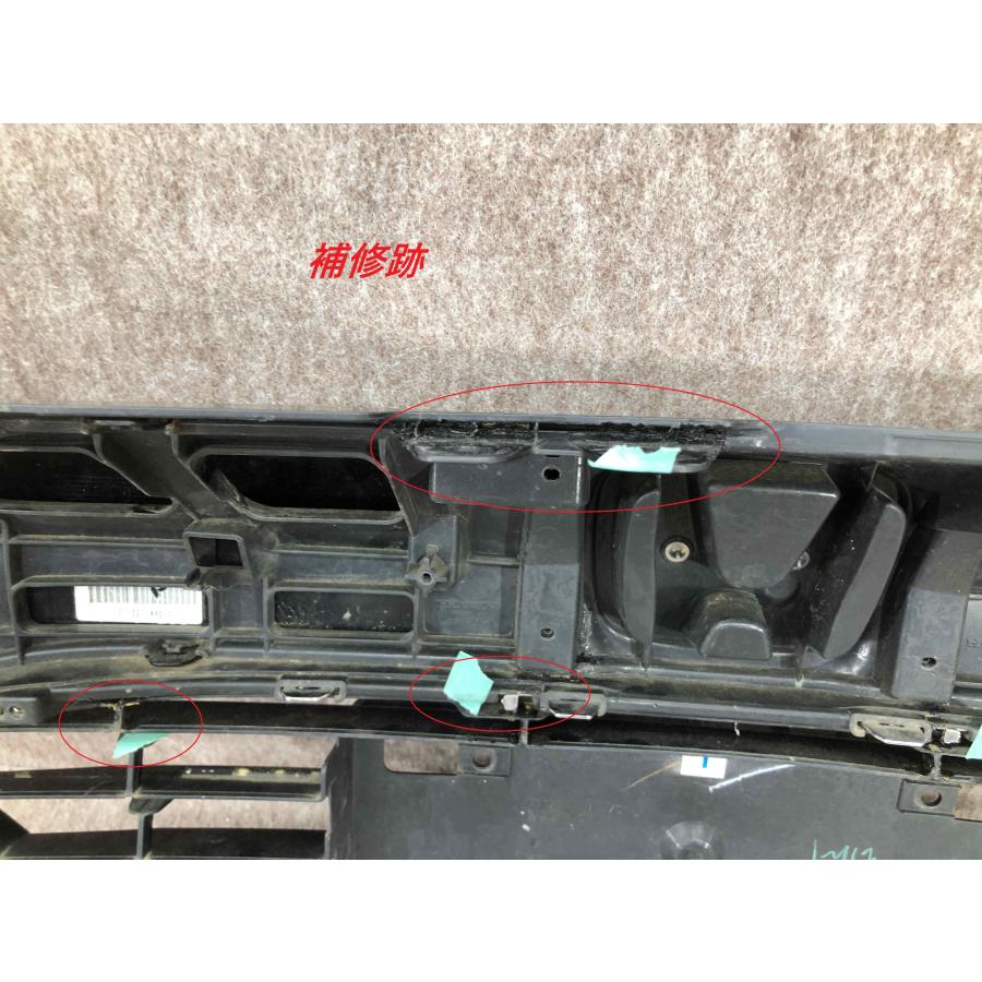 ホンダ ヴェゼル RU1 RU2 RU3 RU4 フロントグリル 71121-T7B-Z01-M1