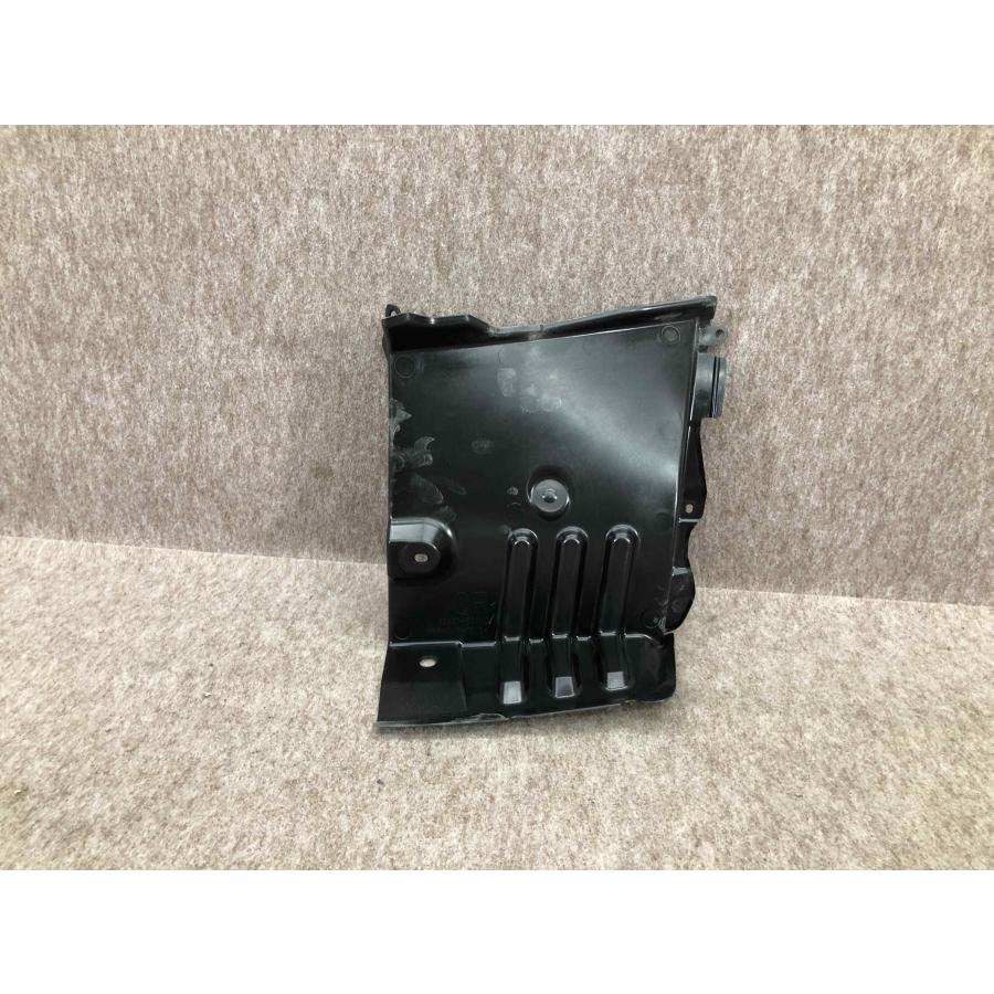 ルーミー M900A 右 リア ホイールハウス ライナー 65637-B1110 : 拓海