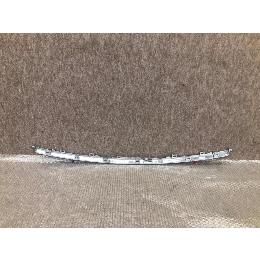 トヨタ MXUA80 MXUA85 ハリアー 純正 フロントバンパー用 メッキ