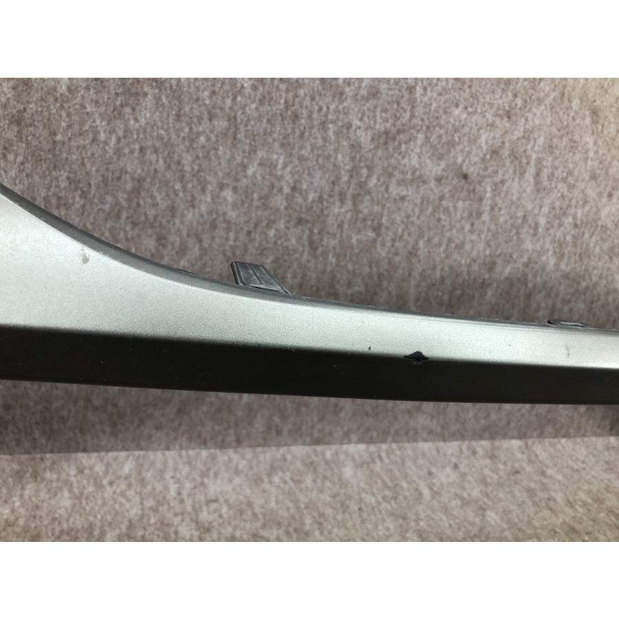 ZSG10 カローラクロス フロントグリルガーニッシュ 53121-16070 ZVG11