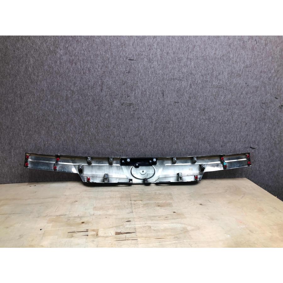 ヴェルファイア AGH30W GGH30W 後期 リアガーニッシュ 76801-58250/190