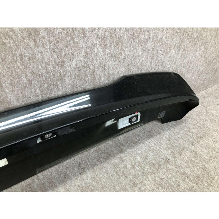 ヴォクシー、エスクァイア、ノア　純正リアスポイラー トヨタ ノア/ヴォクシー/エスクァイア ZRR80 純正 リア スポイラー