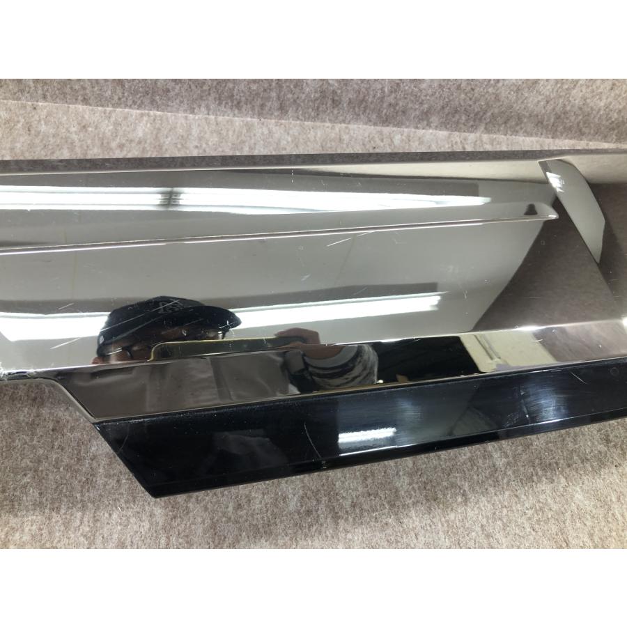 ヴェルファイア AGH30W GGH30W 後期 リアガーニッシュ 76801-58250