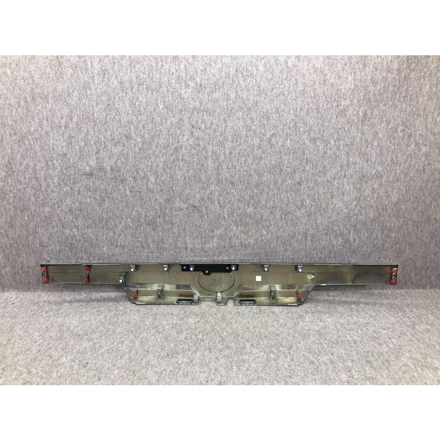 ヴェルファイア AGH30W GGH30W 後期 リアガーニッシュ 76801-58250