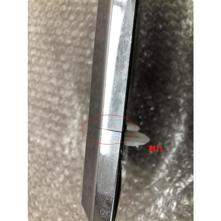 前期 ZRR80G/ZRR80W/ZRR85G/ZRR85W ヴォクシー 純正 リアガーニッシュ