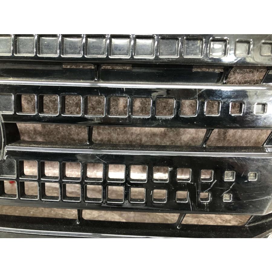 日産 キャラバン NV350 後期 E26 フロントグリル 62310 5YJ1C : 拓海