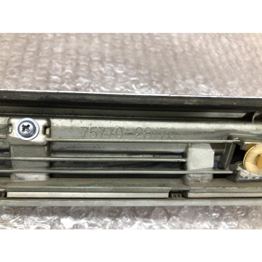 トヨタ 80系 ノア ZRR80G ZRR85G ZRR80W 後期 純正 ボンネットモール