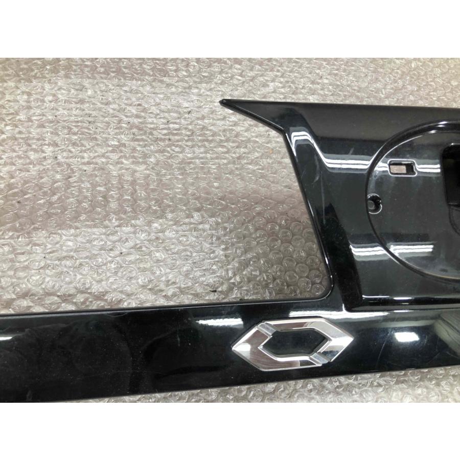 ヴォクシー ZWR90 76826-V1010 ブラック系 純正 バックドア リアゲート