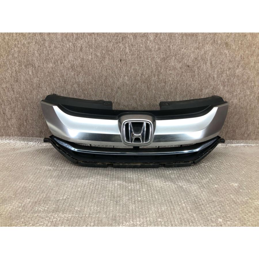 ホンダ グレイス GM4 純正フロントグリル DAA-GM4 ホンダ GM4 グレイス 前期 純正 フロントグリル 71121-T9A-T00 : 拓海