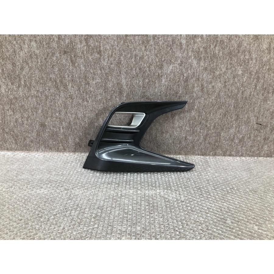 レクサス CT ZWA10 後期 フォグカバー 右 右側 ガンメタ 81481-76020