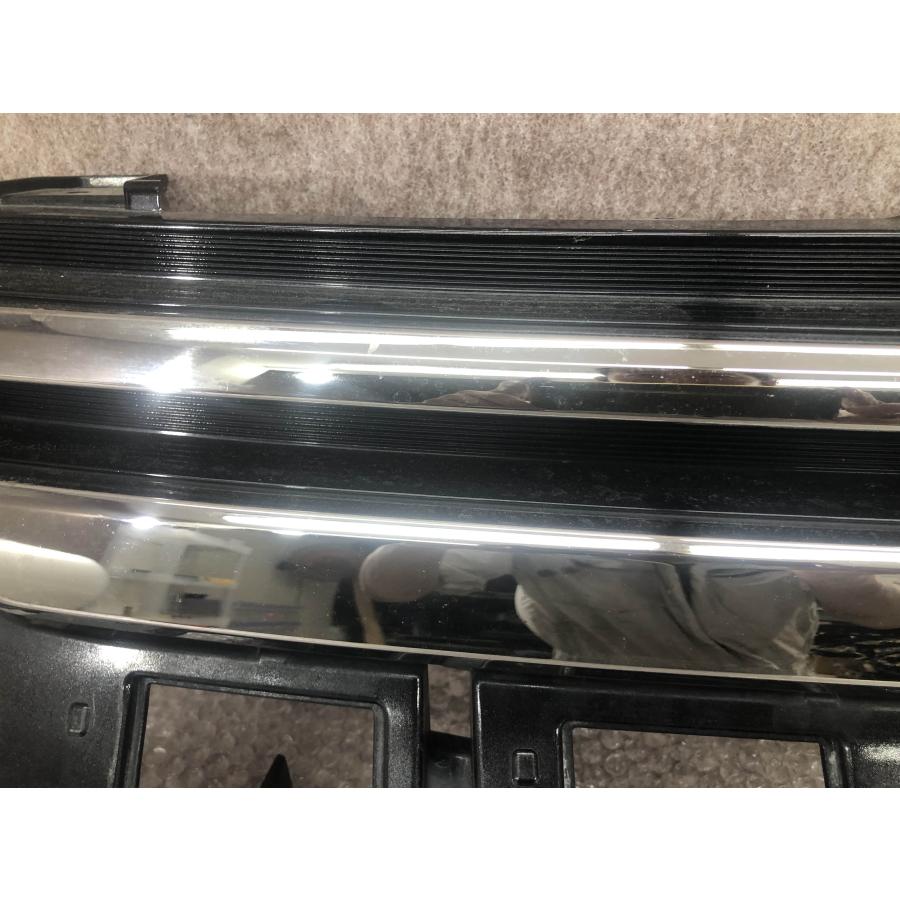 トヨタ ヴェルファイア AGH30W 純正 フロントグリル 53111-58350