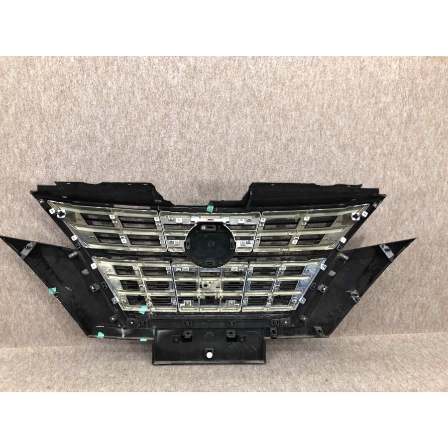 日産 後期 C27 セレナe-POWER フロントグリル ハイウェイスター 62310