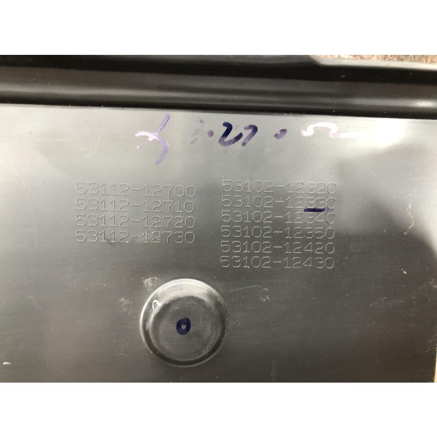 【送料込み】トヨタ カローラツーリング W×B 純正 ロアグリル カローラ トヨタ カローラツーリング ハイブリット フロント ロア