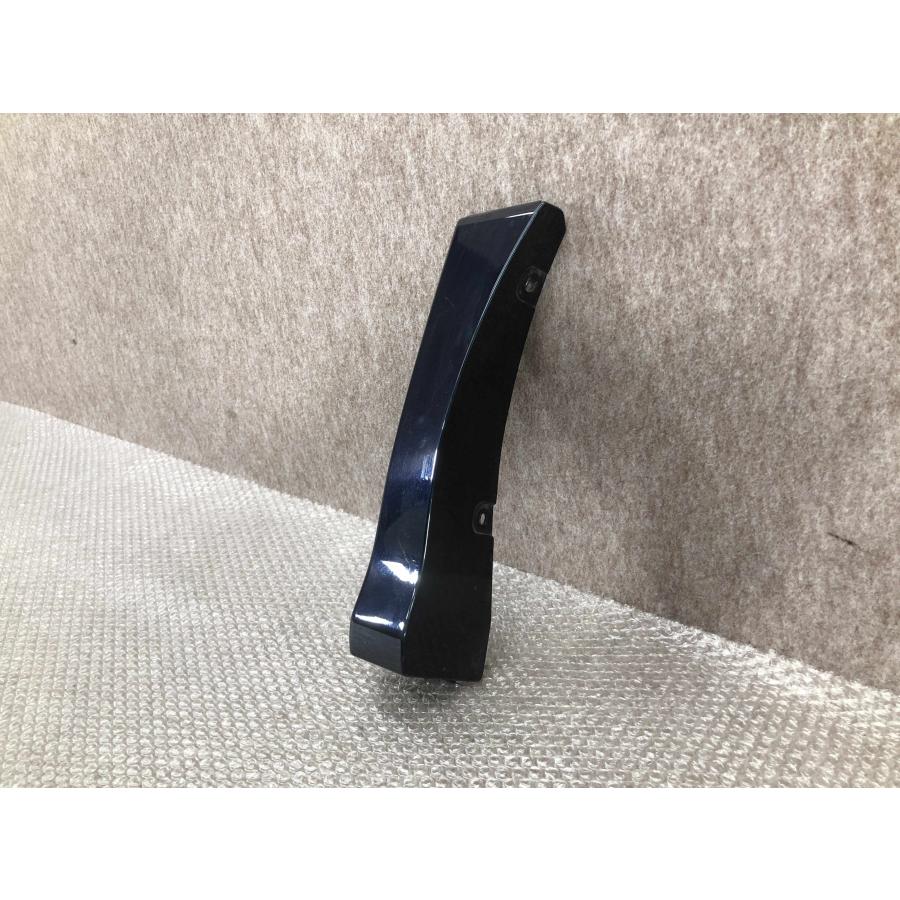 ノア ヴォクシー ZRR80 80系 右フェンダープロテクター 76901-28090