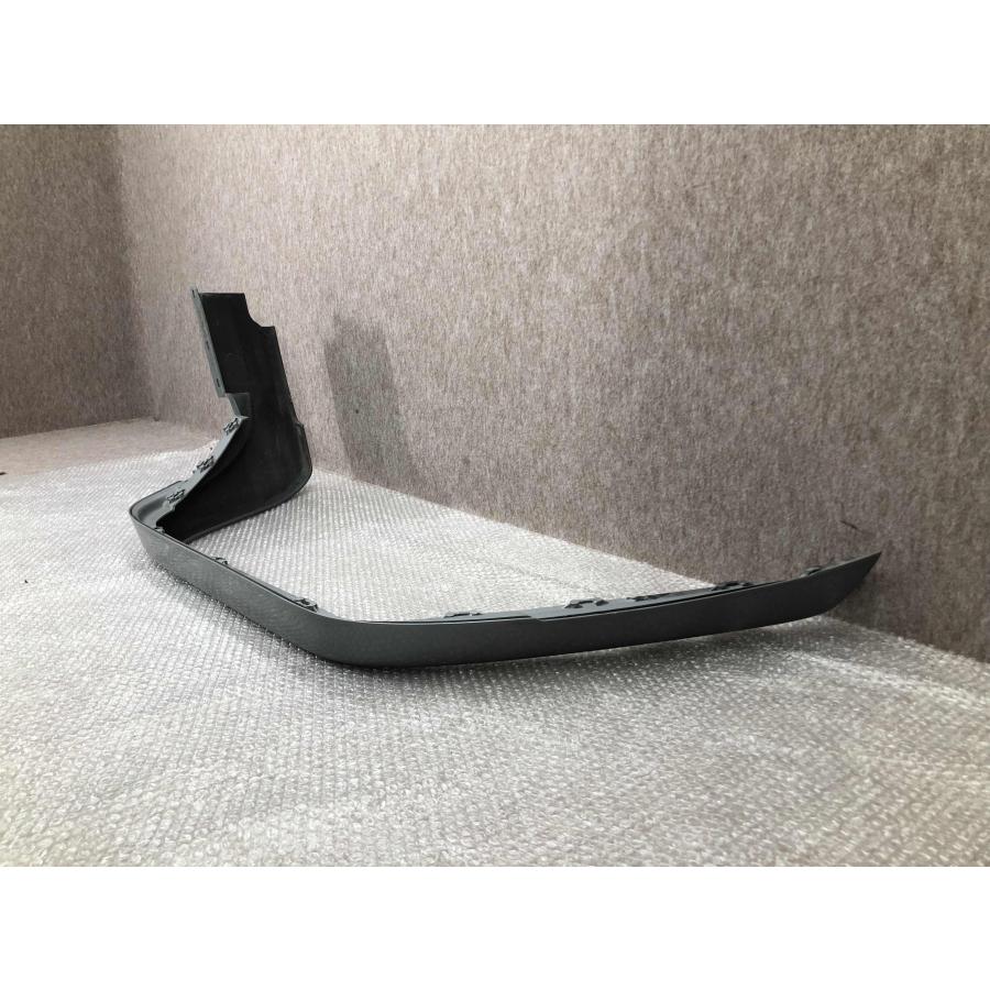 ベンツ　Gクラス　AMG　W463　純正　左フロントオーバーフェンダー　新車外し ベンツ 純正 Gクラス W463 左フロント オーバーフェンダー A4638804806