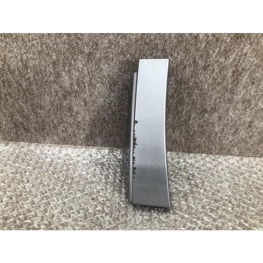ノア ヴォクシー 90 左 クォーター パネル マッドガード 76908-V1010