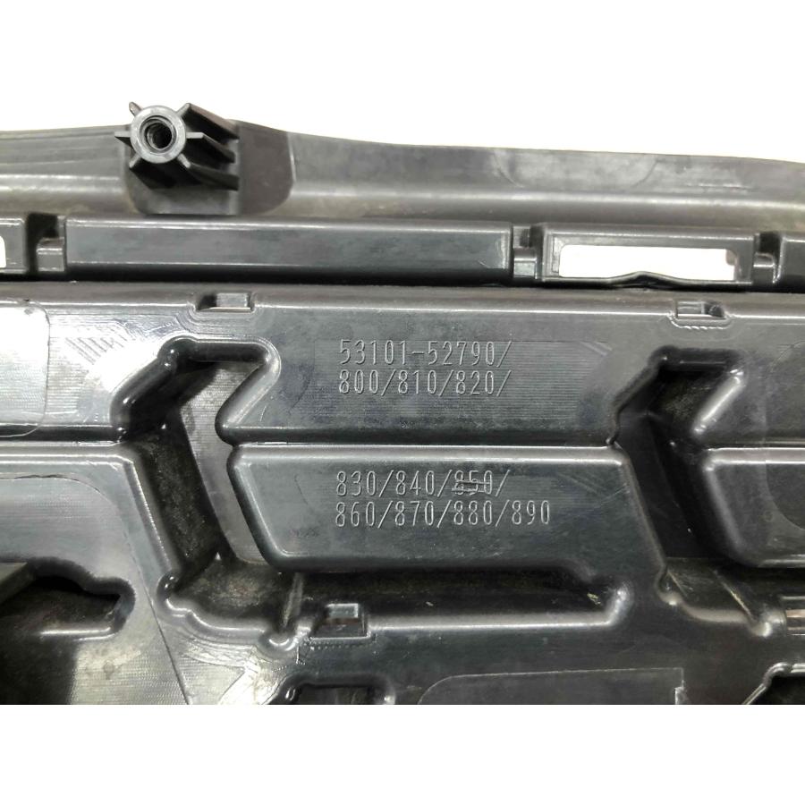 トヨタ ヤリスクロス MXPB10 MXPJ10 純正 フロント グリル 53101-52790