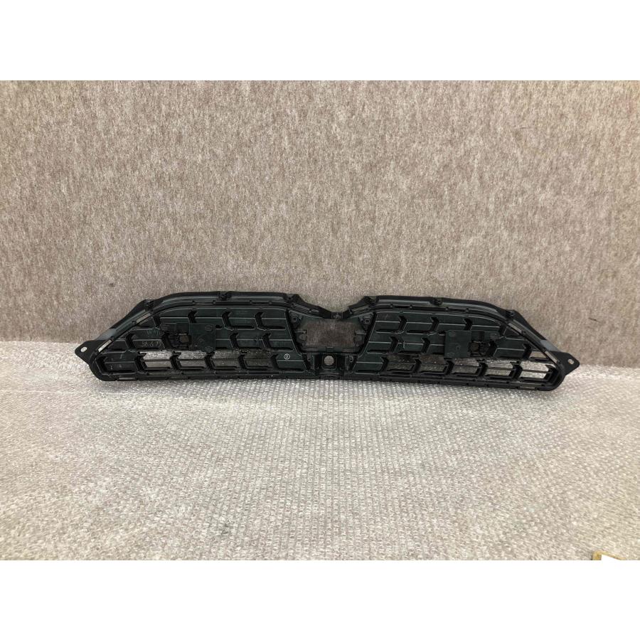 トヨタ ヤリスクロス MXPB10 MXPJ10 純正 フロント グリル 53101-52790