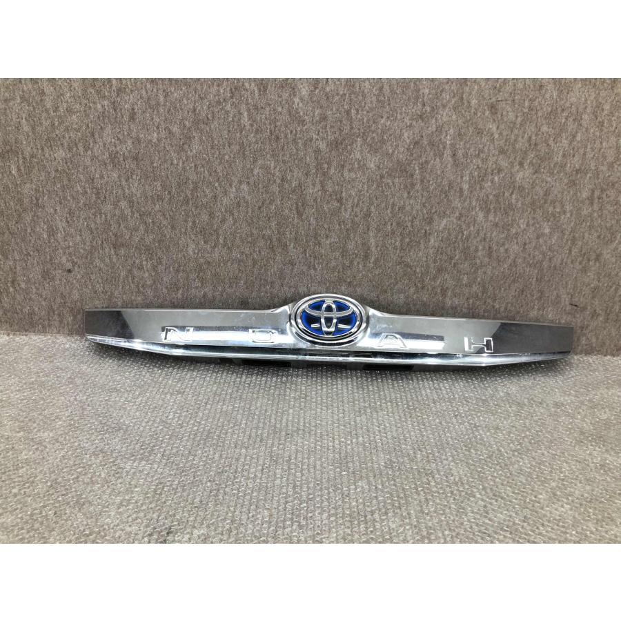 トヨタ ノア ZRR80/ZWR80 純正 リアガーニッシュ 76811-28280 : 拓海