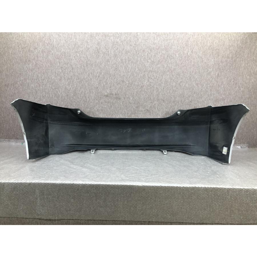 プリウス ZVW30 純正 リアバンパー 52159-47050 : 拓海商事ヤフー店