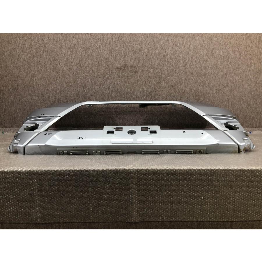 ダイハツ ハイゼット カーゴ S321V S331V 純正 フロントバンパー 52119