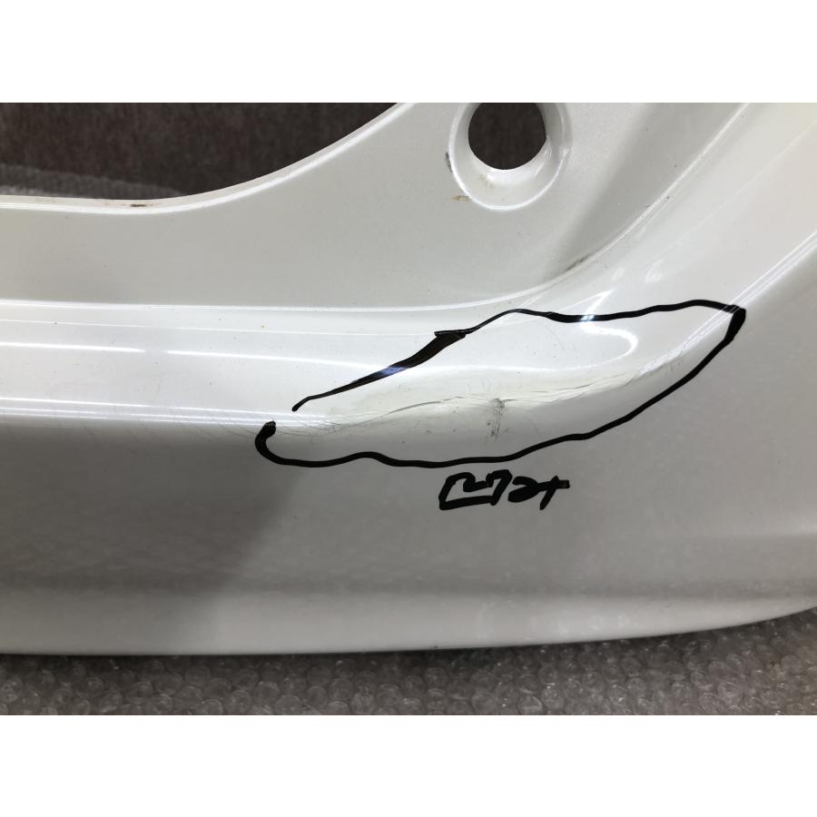 ZWR80/ZRR80/ZRR85 ヴォクシー/ノア/エスクァイア 純正 リアバンパー